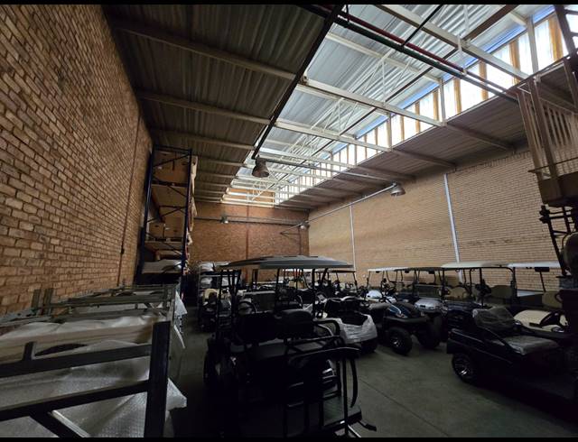 350M² WAREHOUSE TO LET IN MEADOWDALE